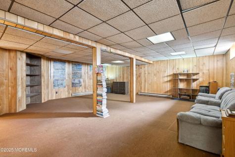 1 Suffolk Way Marlboro NJ 07746