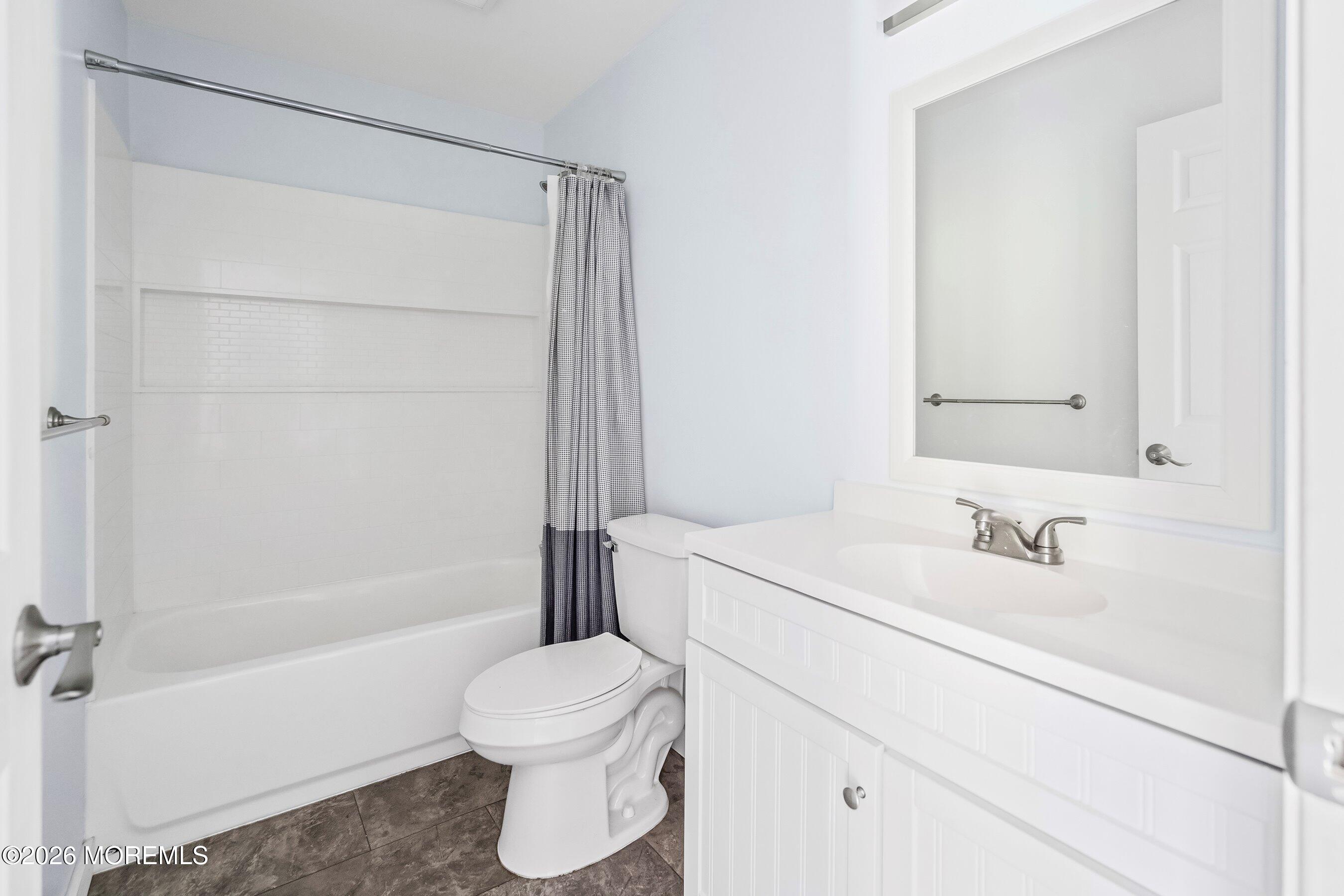 28 Murdock Place Jackson NJ 08527