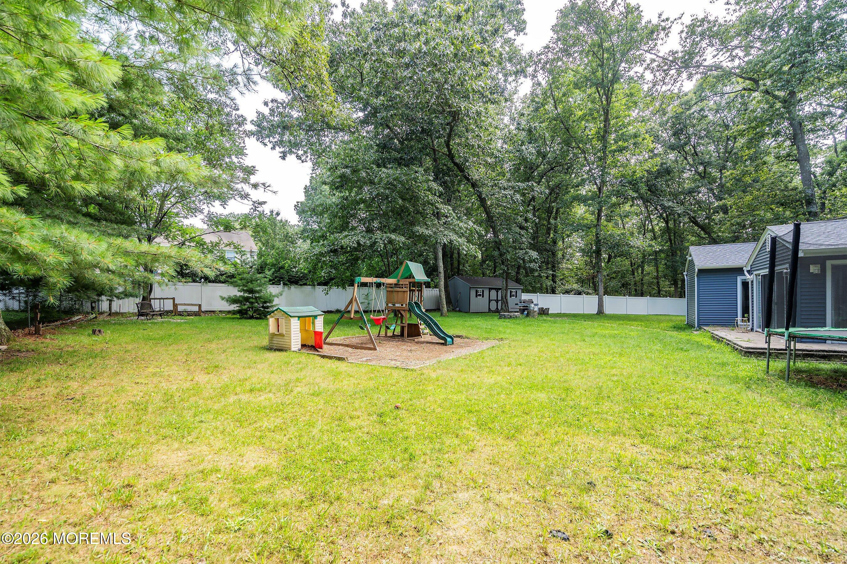 28 Murdock Place Jackson NJ 08527
