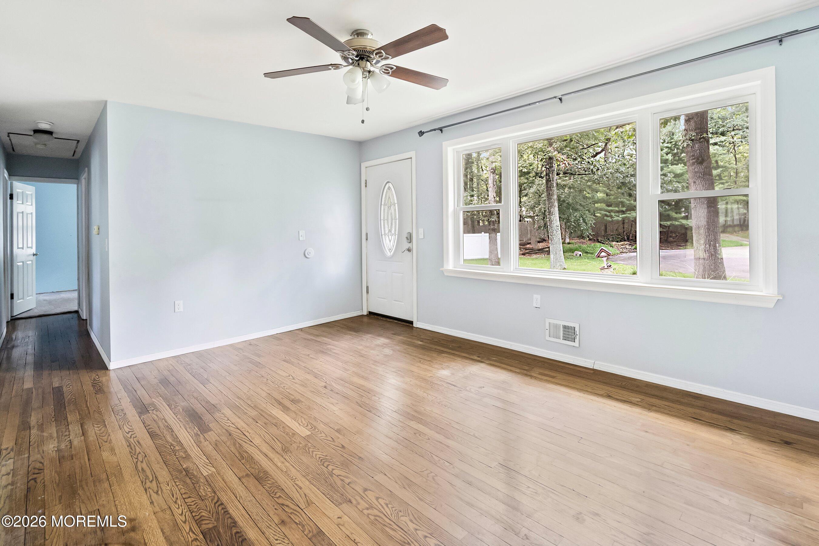 28 Murdock Place Jackson NJ 08527