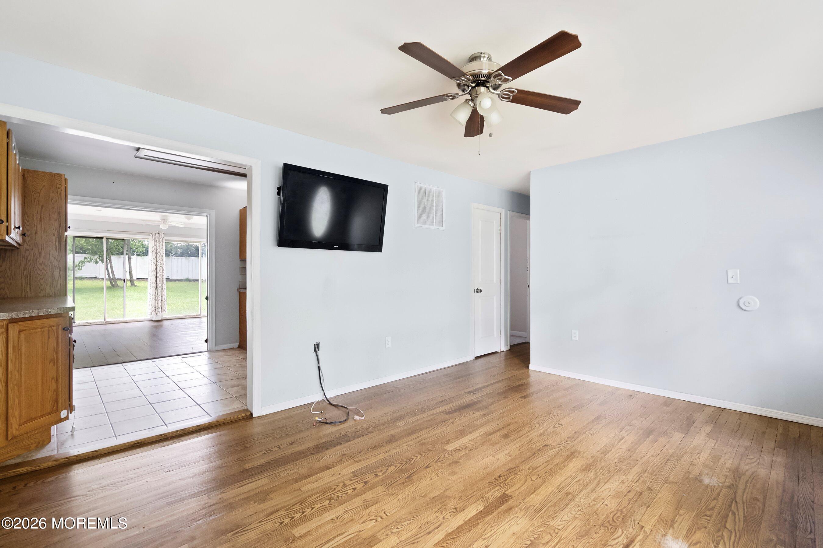 28 Murdock Place Jackson NJ 08527