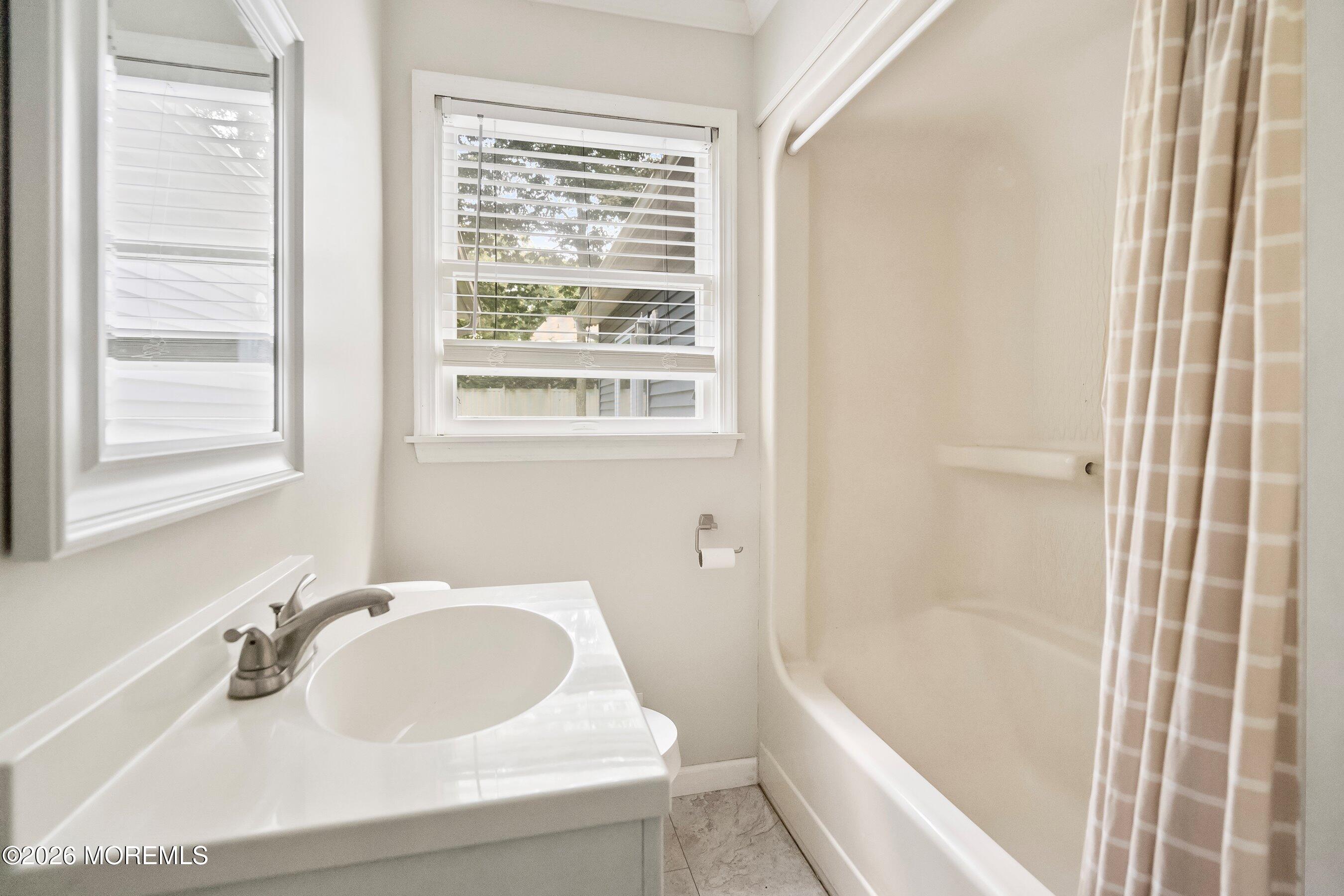 28 Murdock Place Jackson NJ 08527