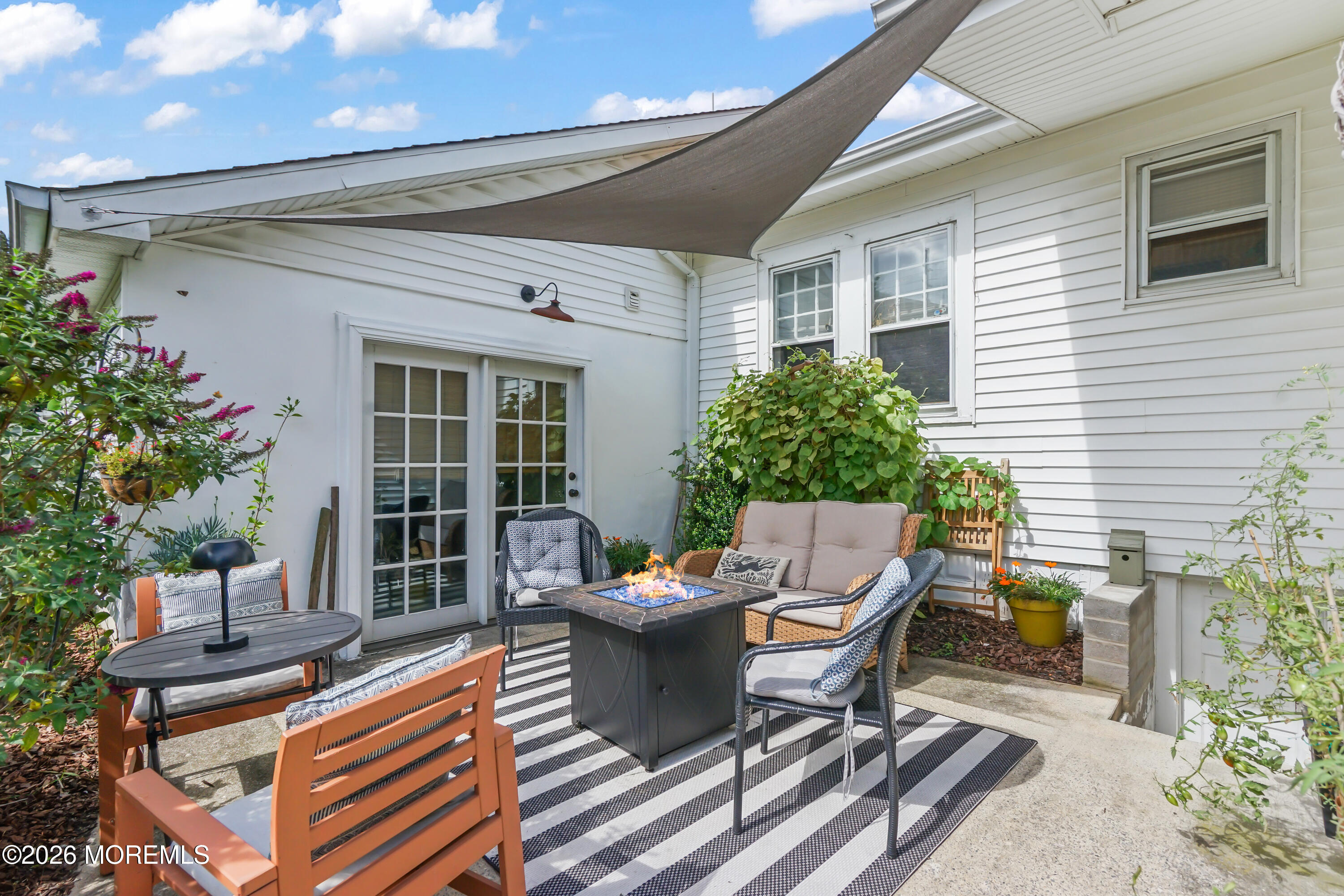 318 Capstan Avenue Beachwood NJ 08722