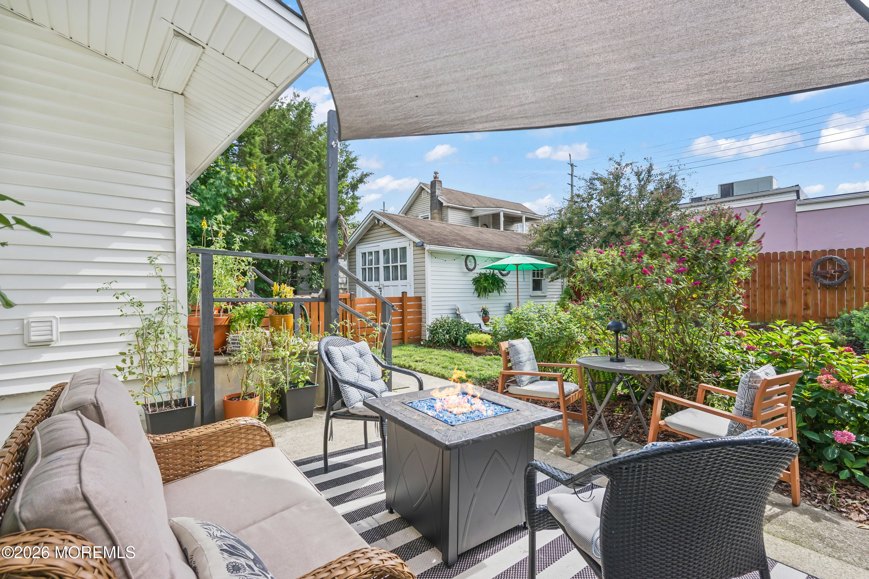 318 Capstan Avenue Beachwood NJ 08722