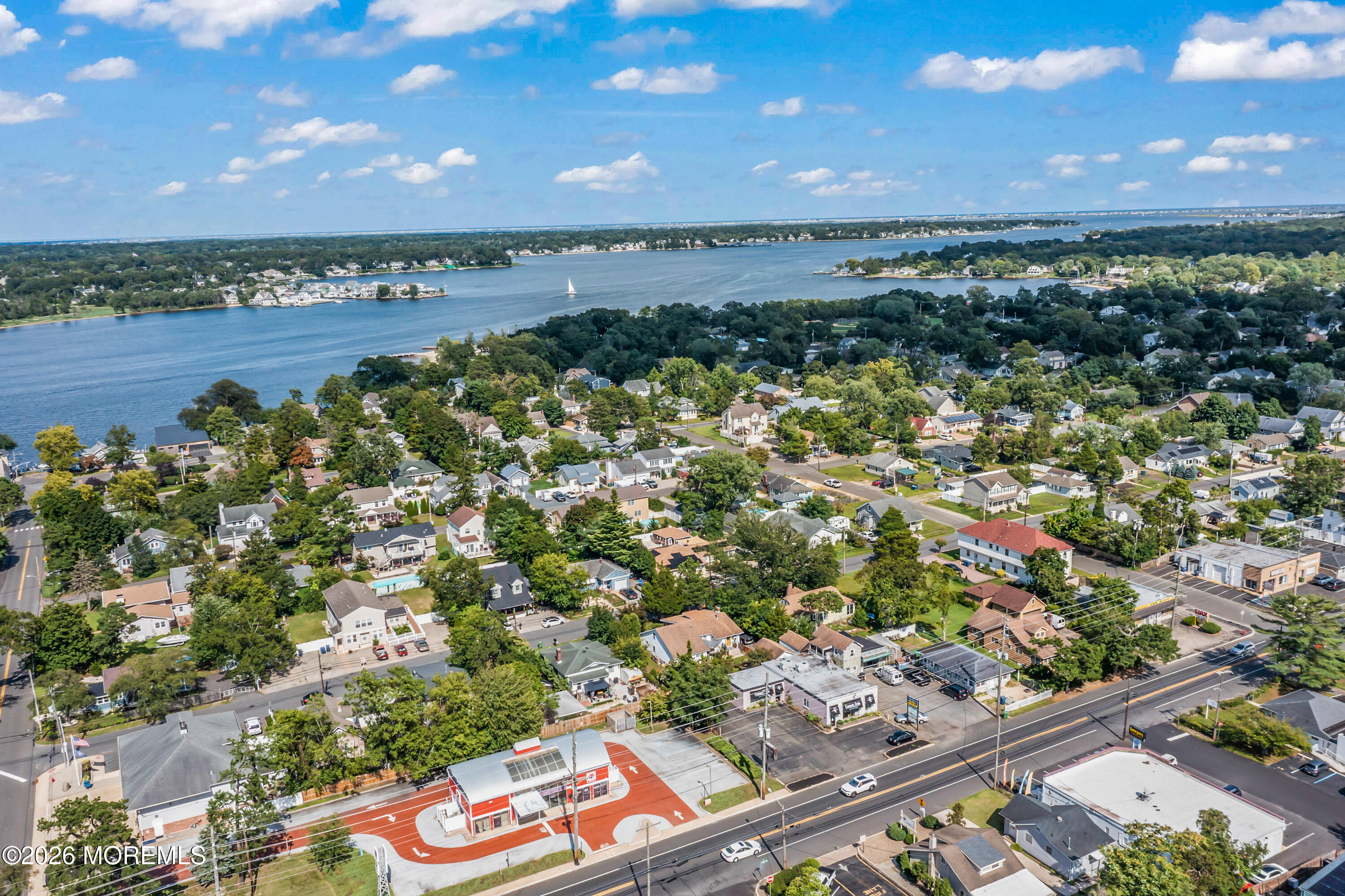 318 Capstan Avenue Beachwood NJ 08722