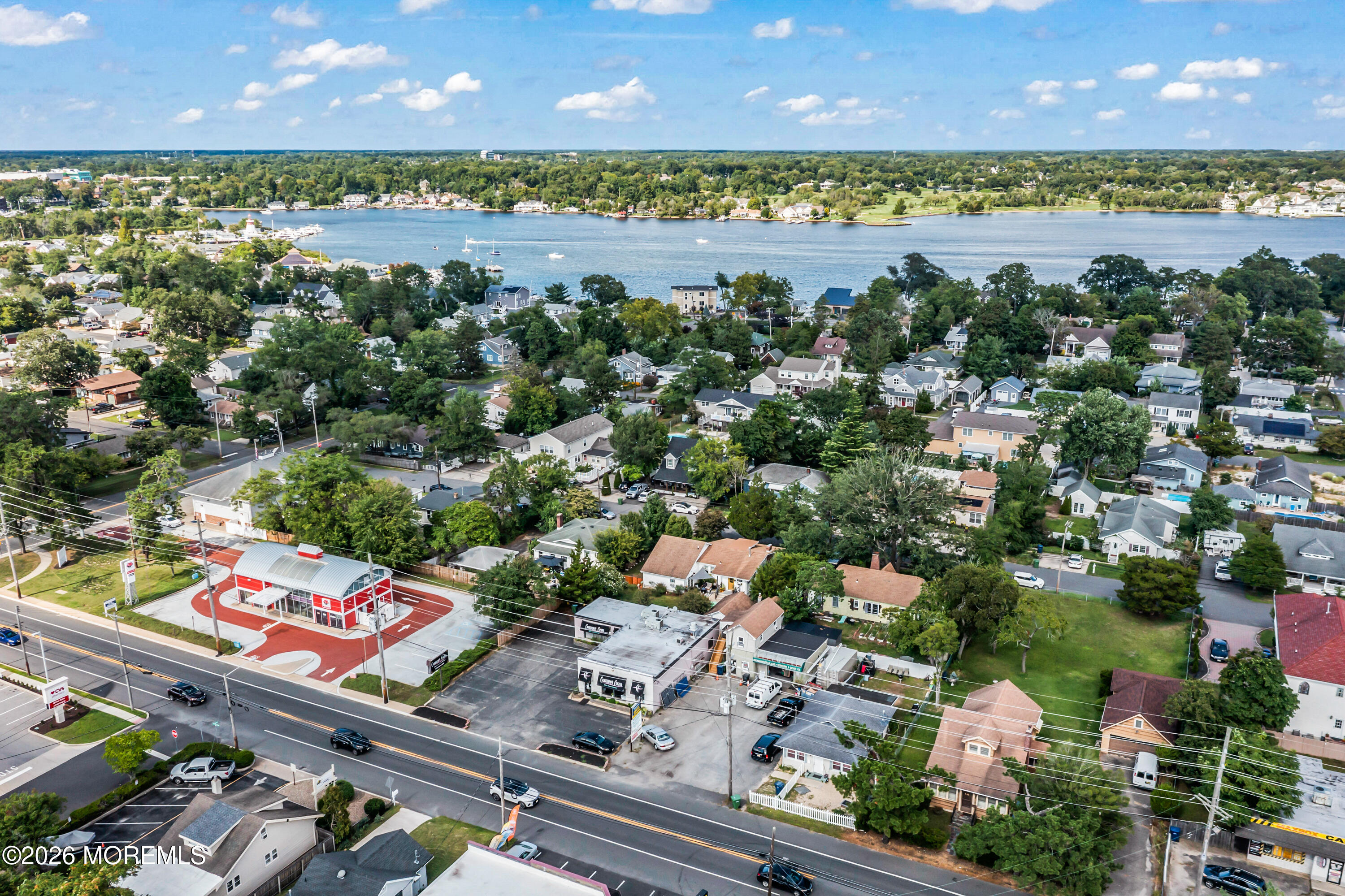 318 Capstan Avenue Beachwood NJ 08722