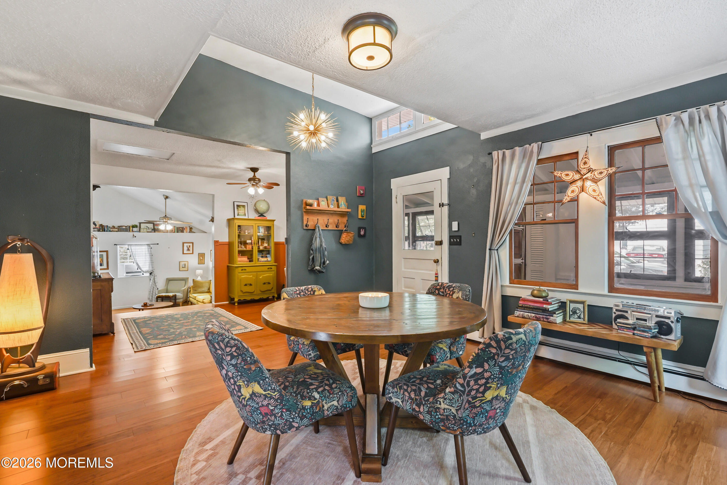 318 Capstan Avenue Beachwood NJ 08722
