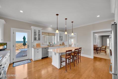 1087 Ocean Avenue Mantoloking NJ 08738