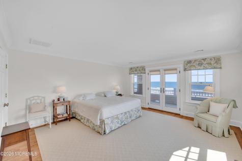 1087 Ocean Avenue Mantoloking NJ 08738