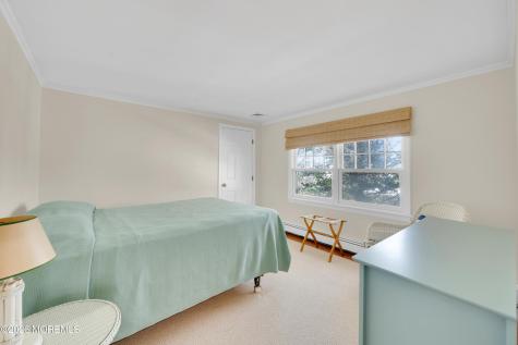 1087 Ocean Avenue Mantoloking NJ 08738
