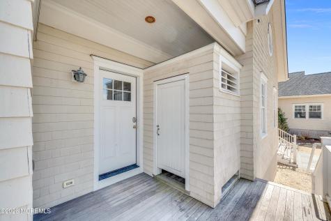 1087 Ocean Avenue Mantoloking NJ 08738