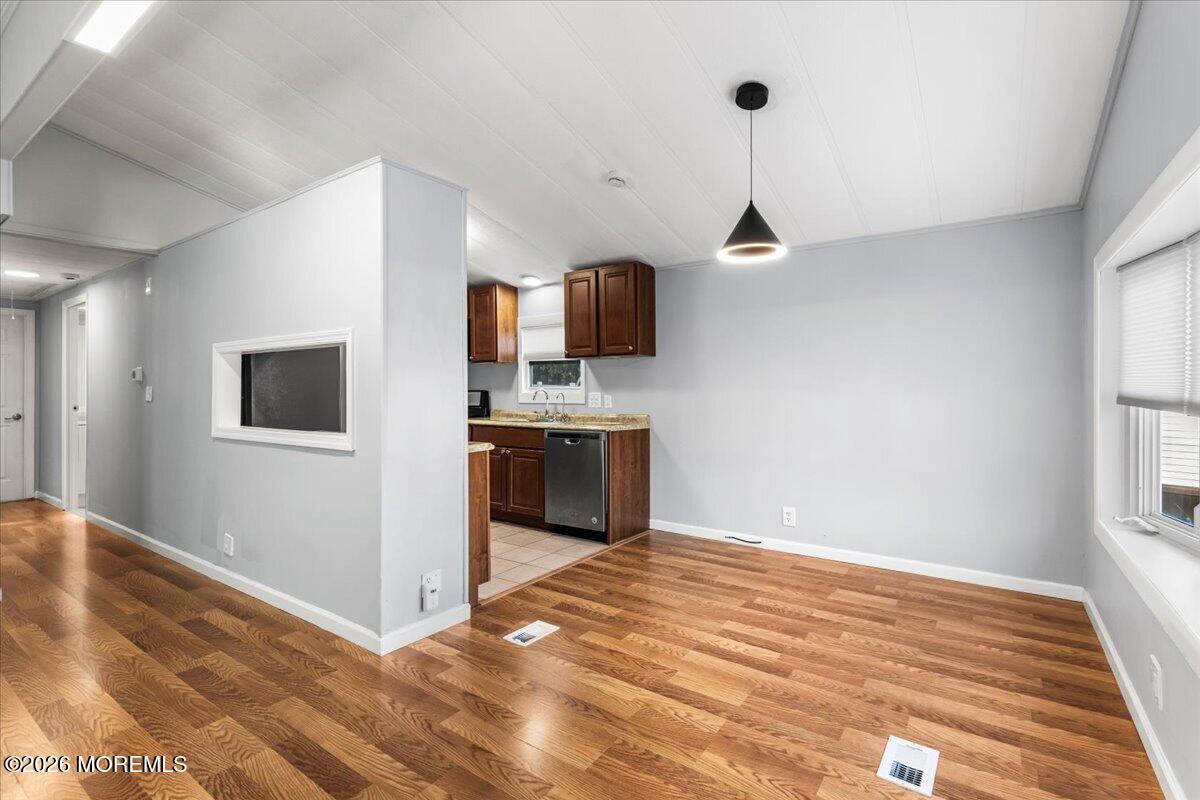 72 Deer Way Englishtown NJ 07726