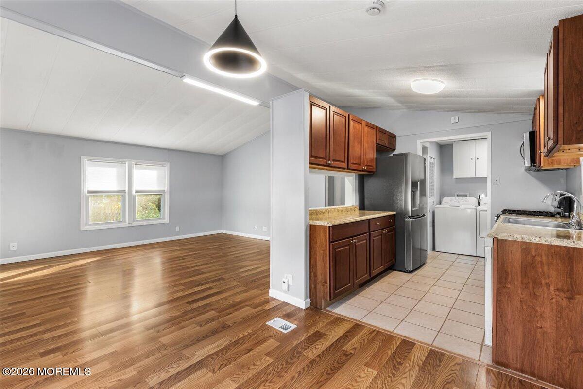 72 Deer Way Englishtown NJ 07726