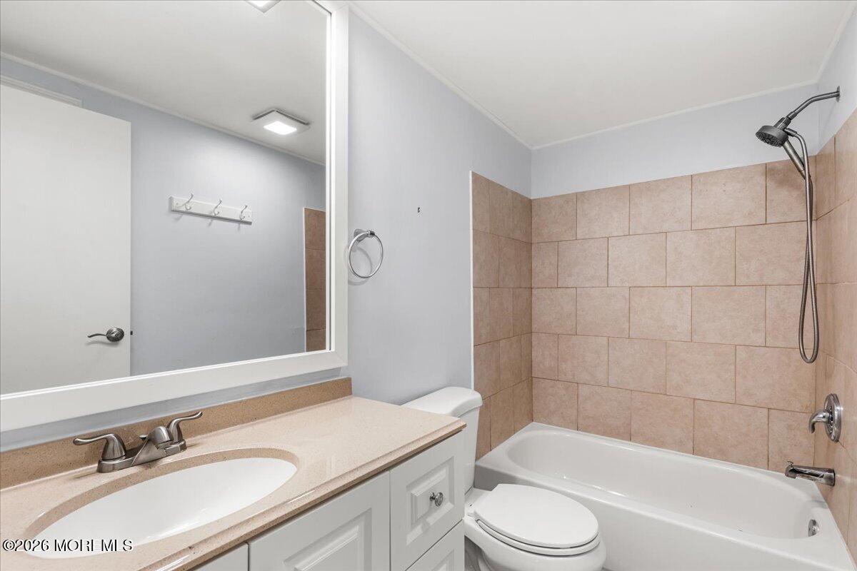 72 Deer Way Englishtown NJ 07726