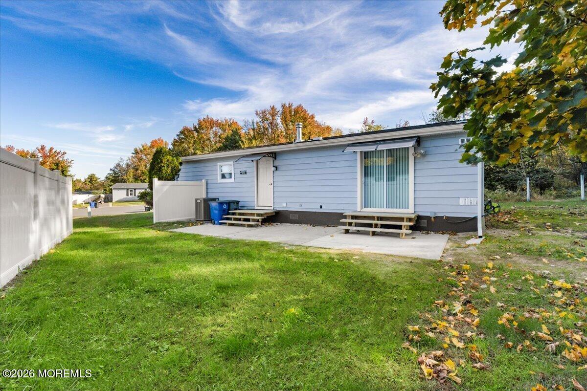 72 Deer Way Englishtown NJ 07726