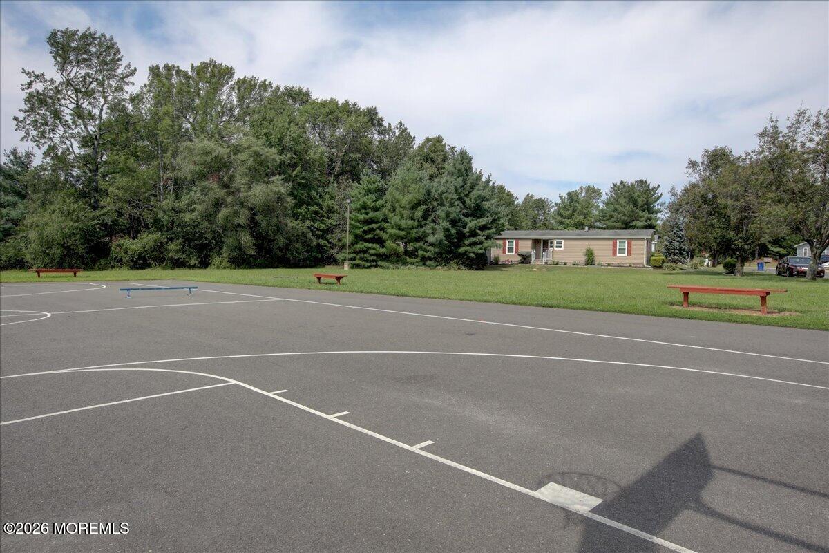 72 Deer Way Englishtown NJ 07726