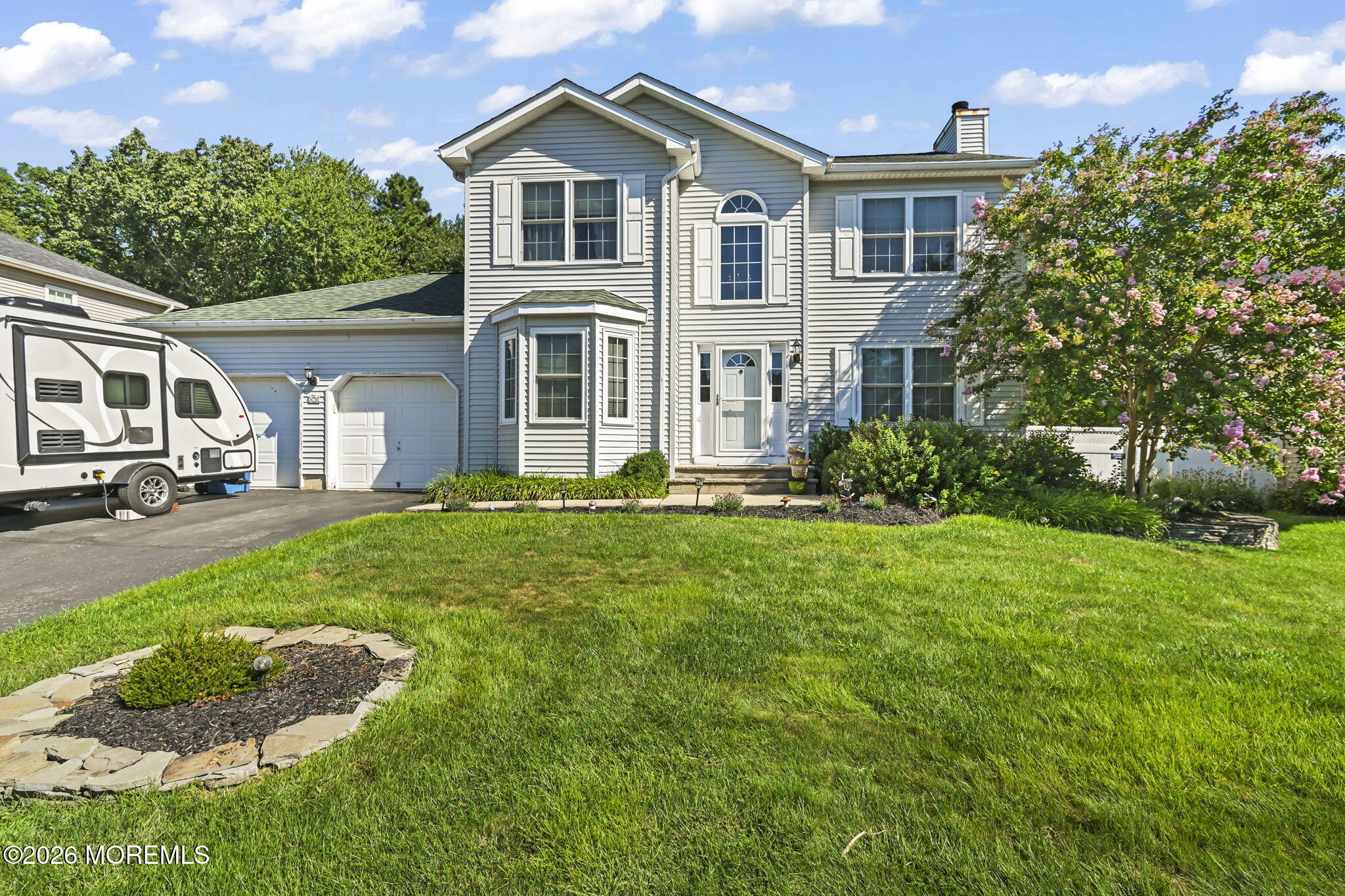 52 Diamond Lane Howell NJ 07731