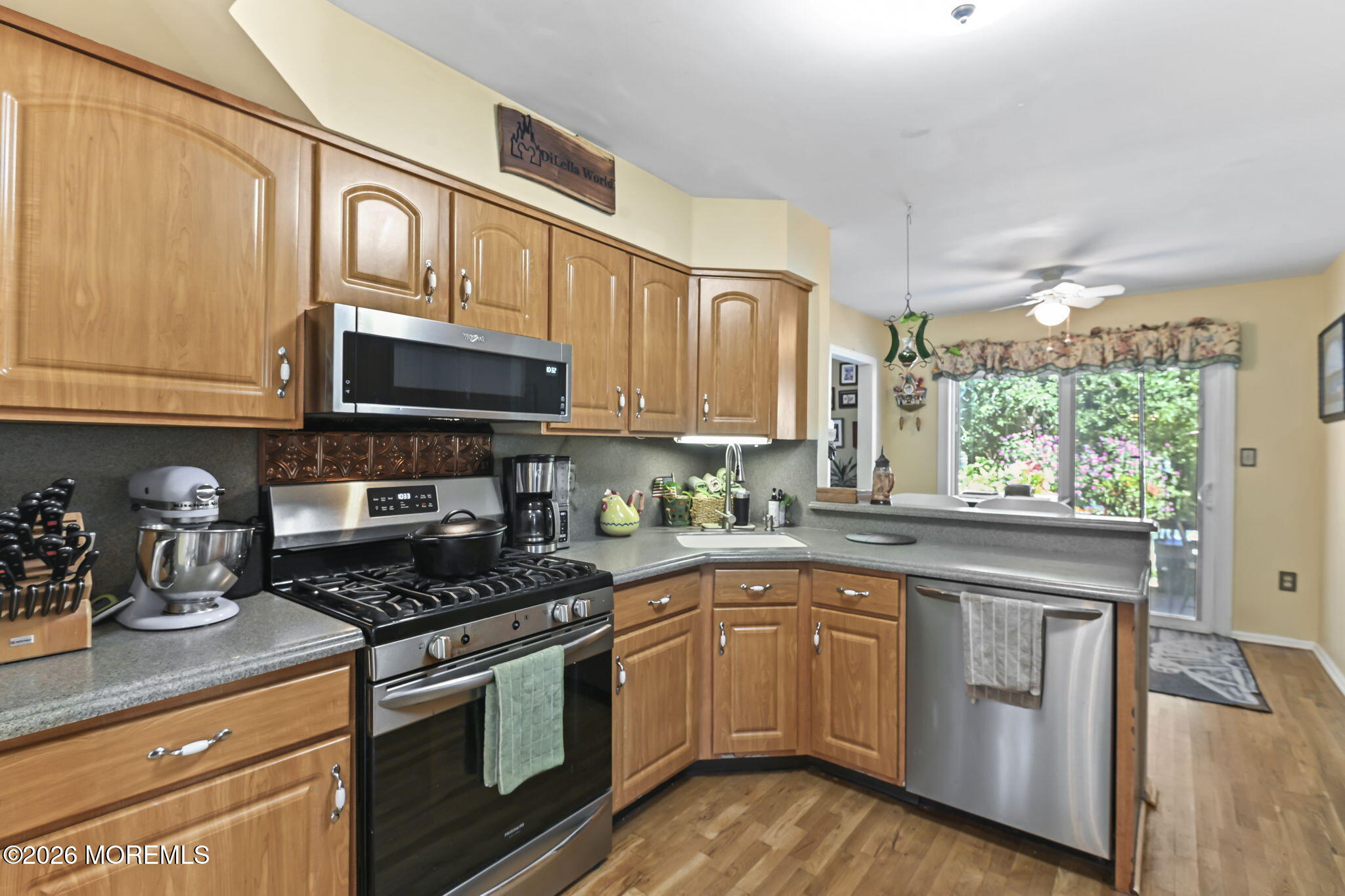 52 Diamond Lane Howell NJ 07731