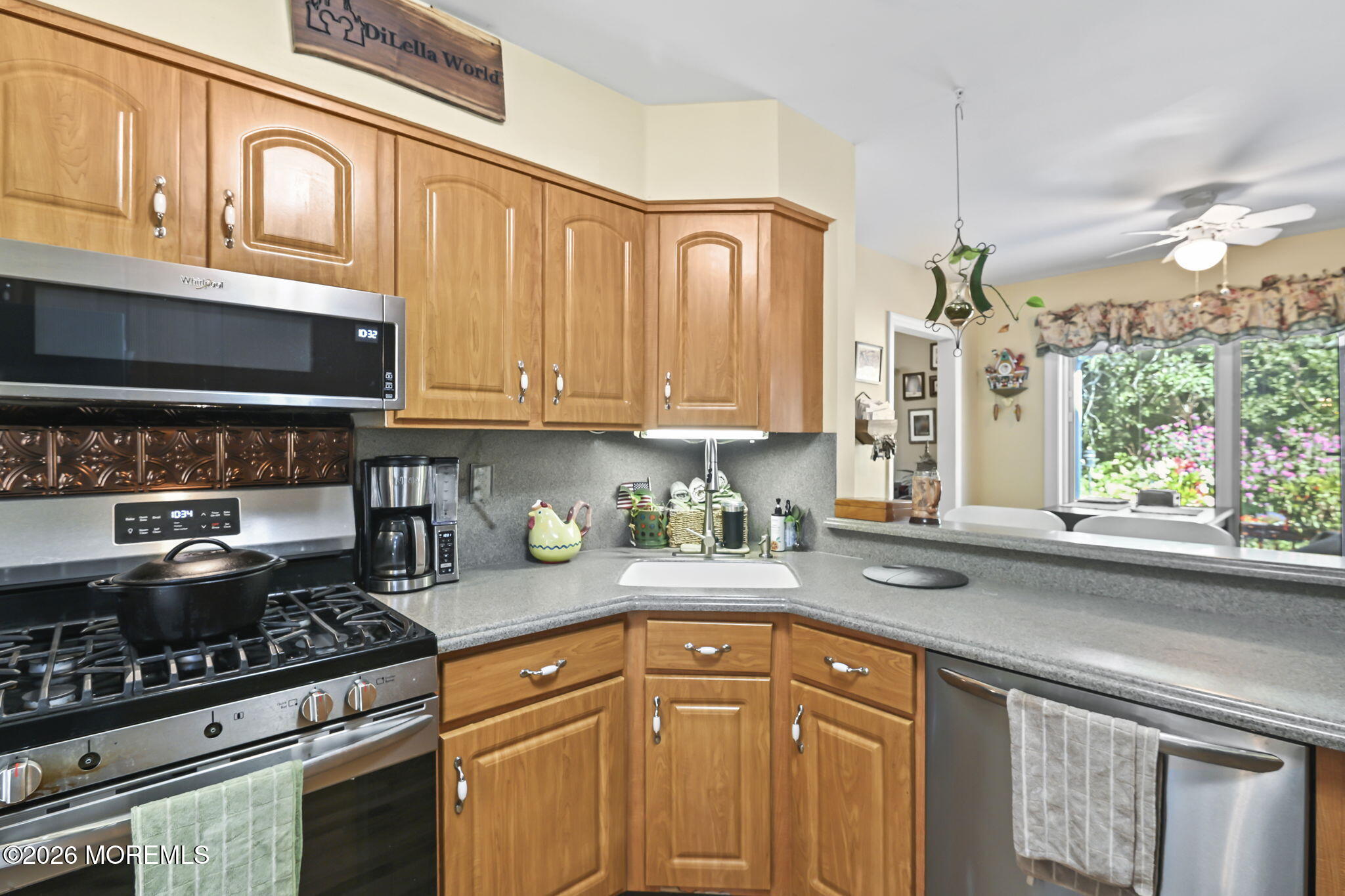 52 Diamond Lane Howell NJ 07731