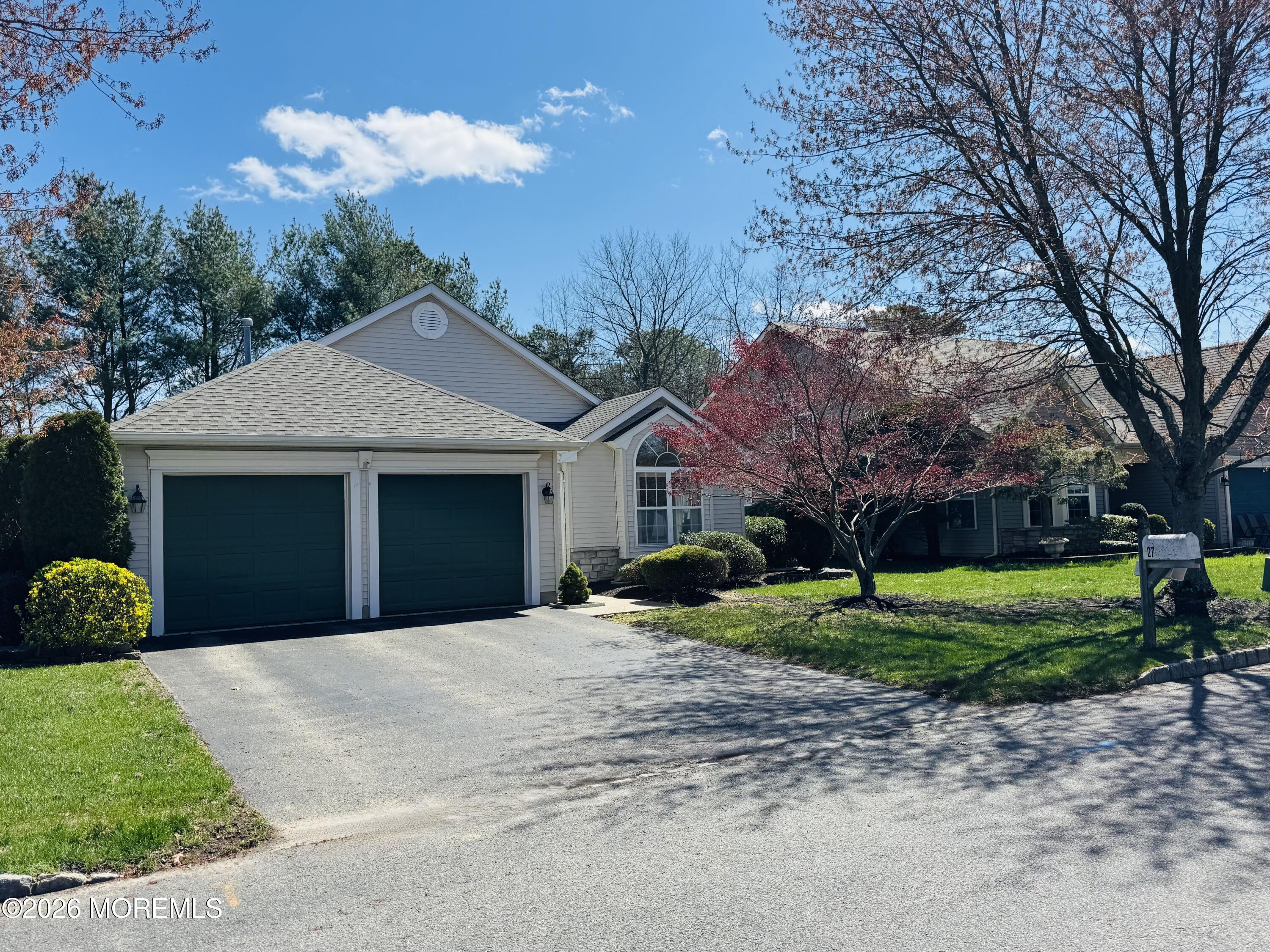 27 Rosewood Drive Lakewood NJ 08701