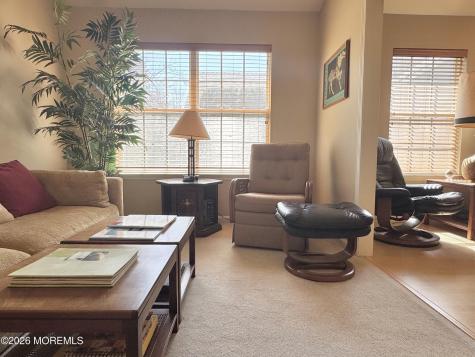 27 Rosewood Drive Lakewood NJ 08701