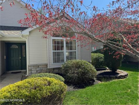 27 Rosewood Drive Lakewood NJ 08701