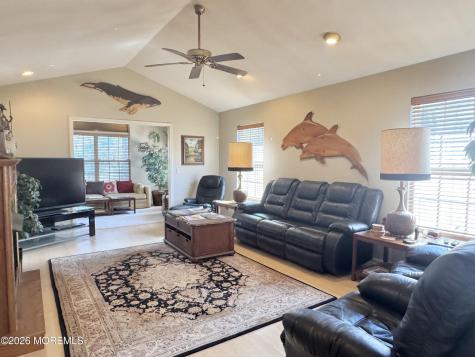 27 Rosewood Drive Lakewood NJ 08701