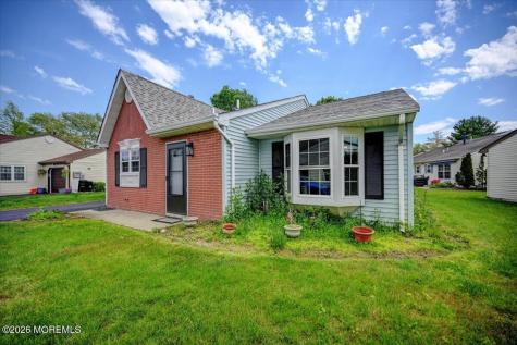 20 Jaffreyton Close Freehold NJ 07728