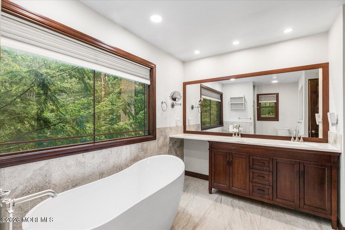 49 Pheasant Run Freehold NJ 07728