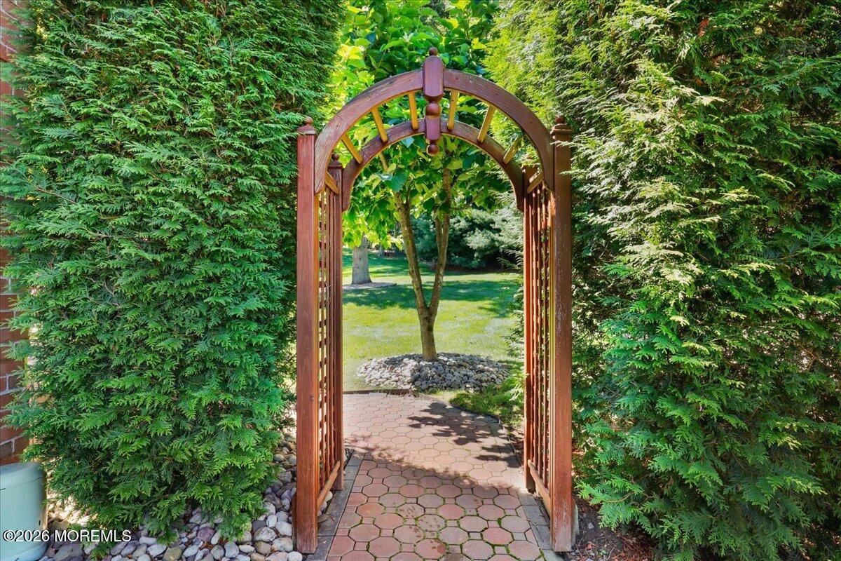 216 Holland Road Holmdel NJ 07733
