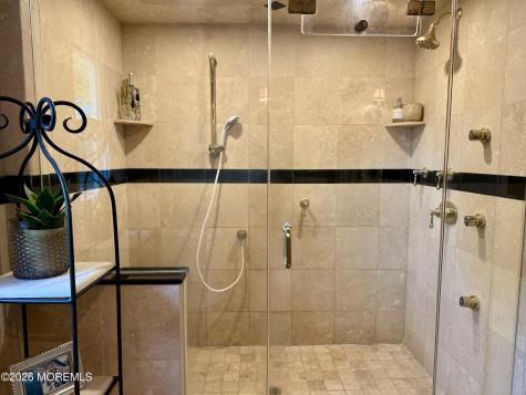 14 Silverbrook Place Lincroft NJ 07738