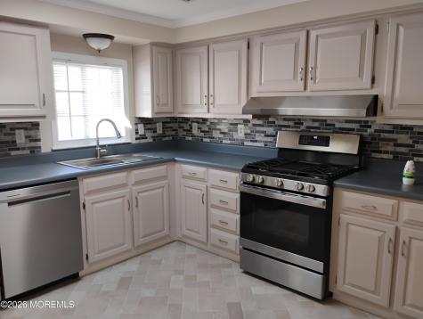 602 Walden Way Whiting NJ 08759