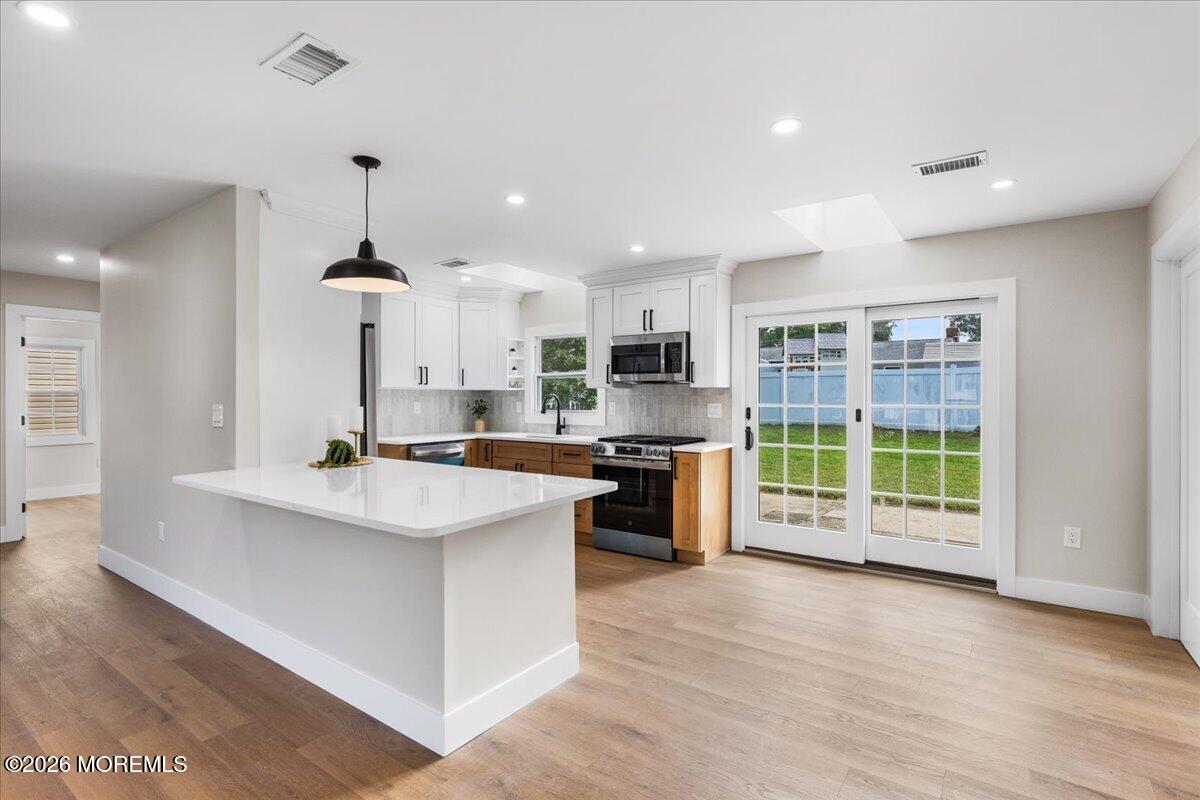28 Fayette Lane Matawan NJ 07747