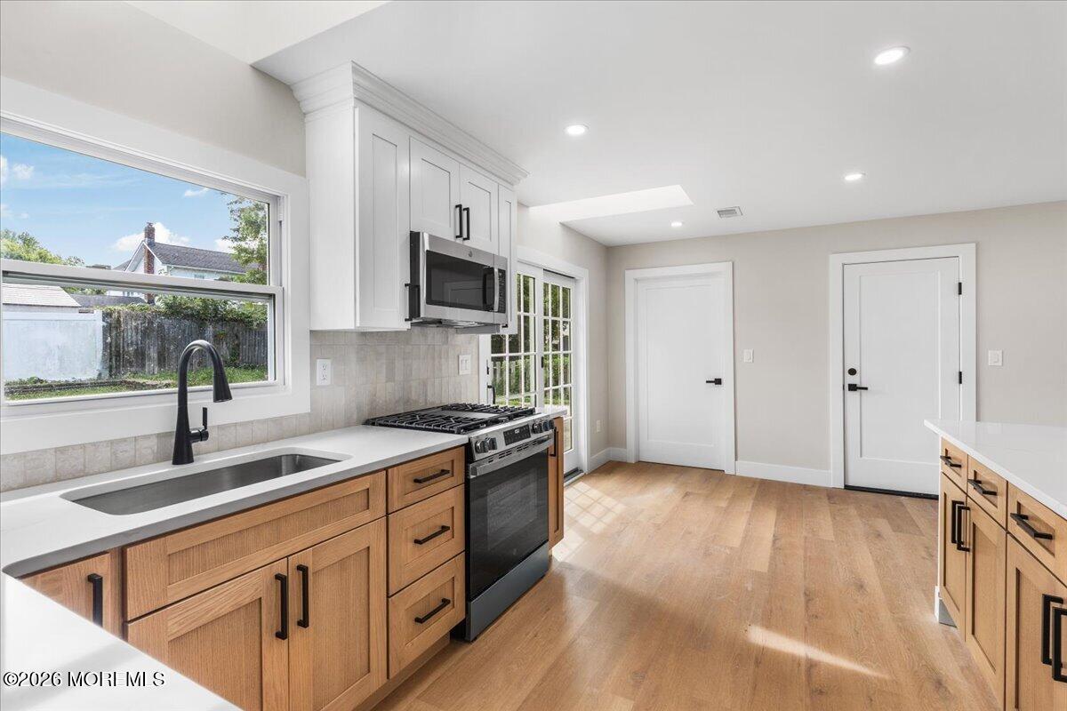 28 Fayette Lane Matawan NJ 07747