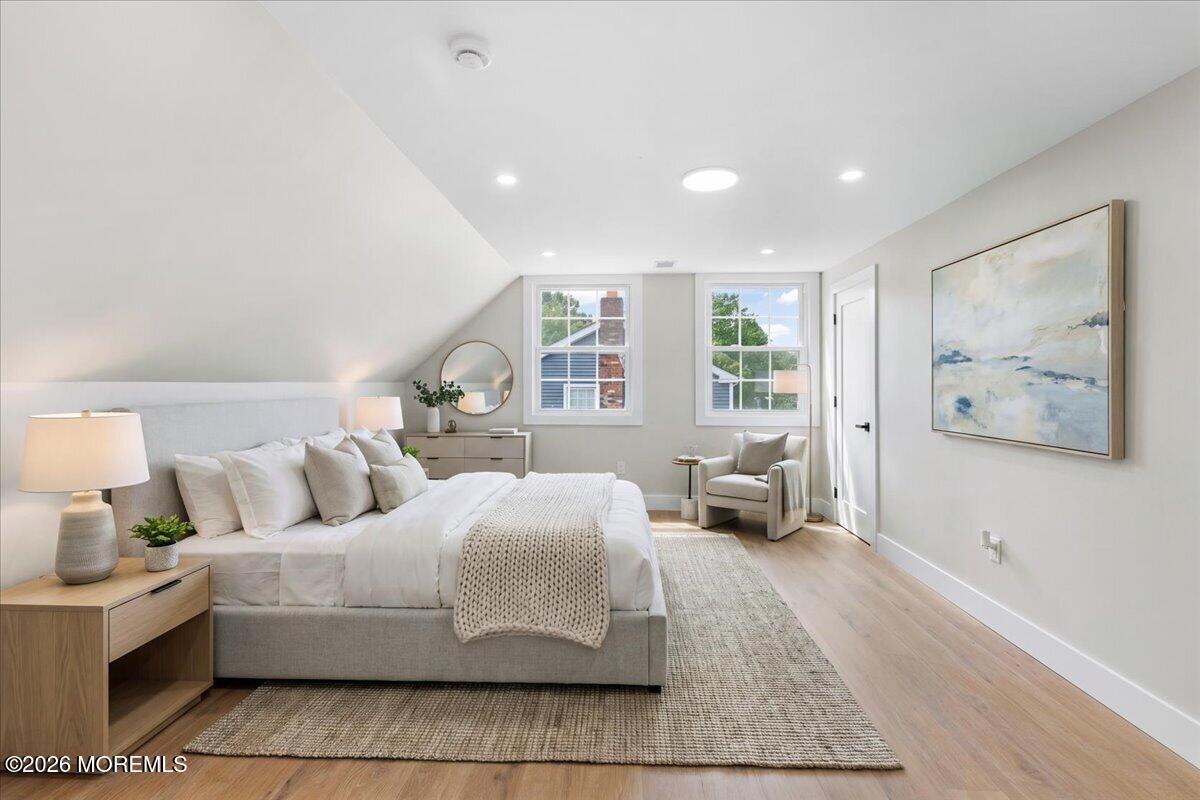 28 Fayette Lane Matawan NJ 07747