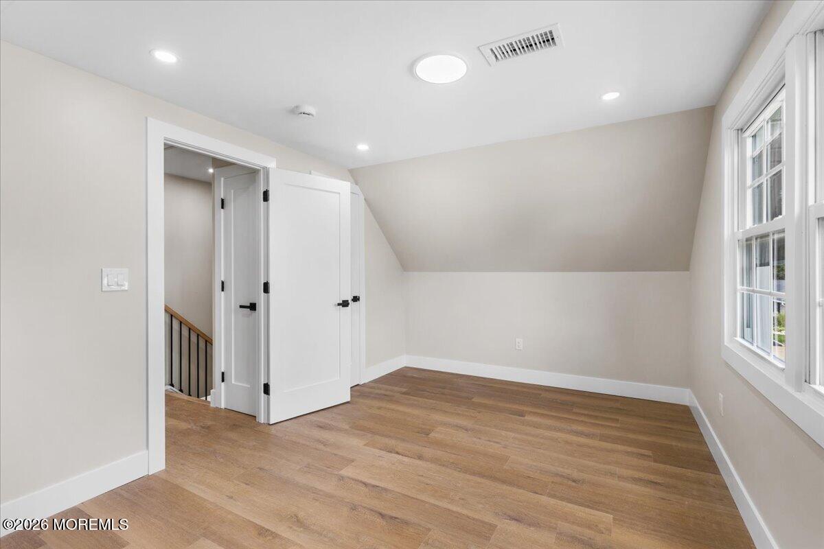 28 Fayette Lane Matawan NJ 07747