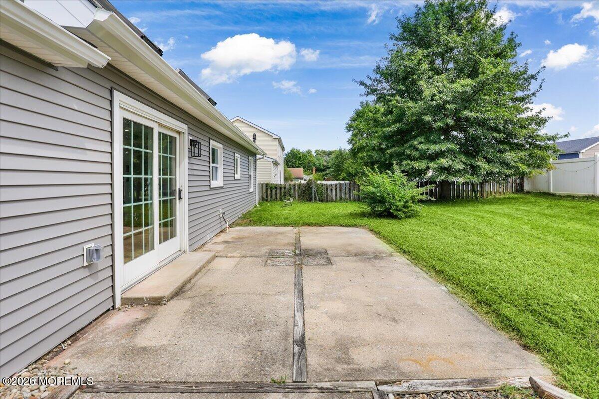 28 Fayette Lane Matawan NJ 07747