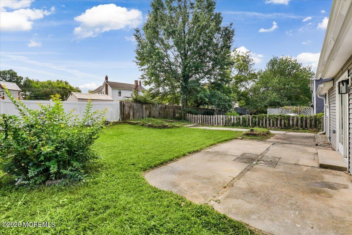 28 Fayette Lane Matawan NJ 07747