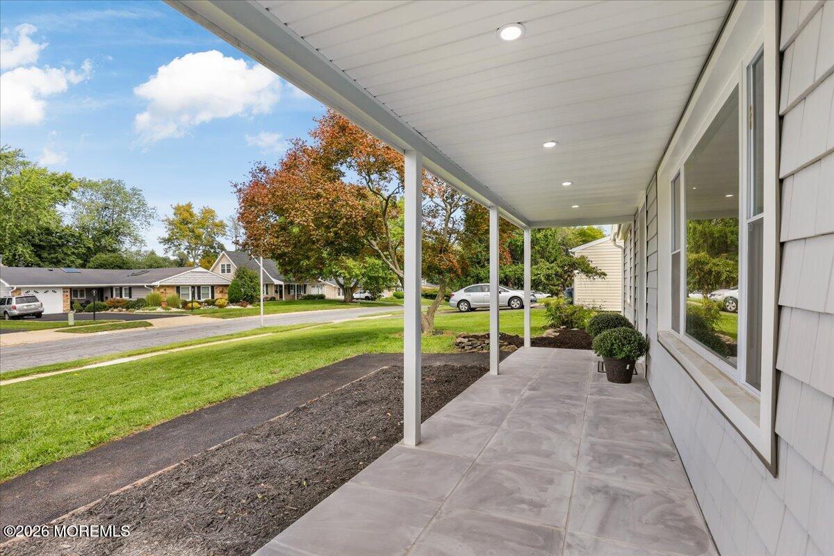 28 Fayette Lane Matawan NJ 07747