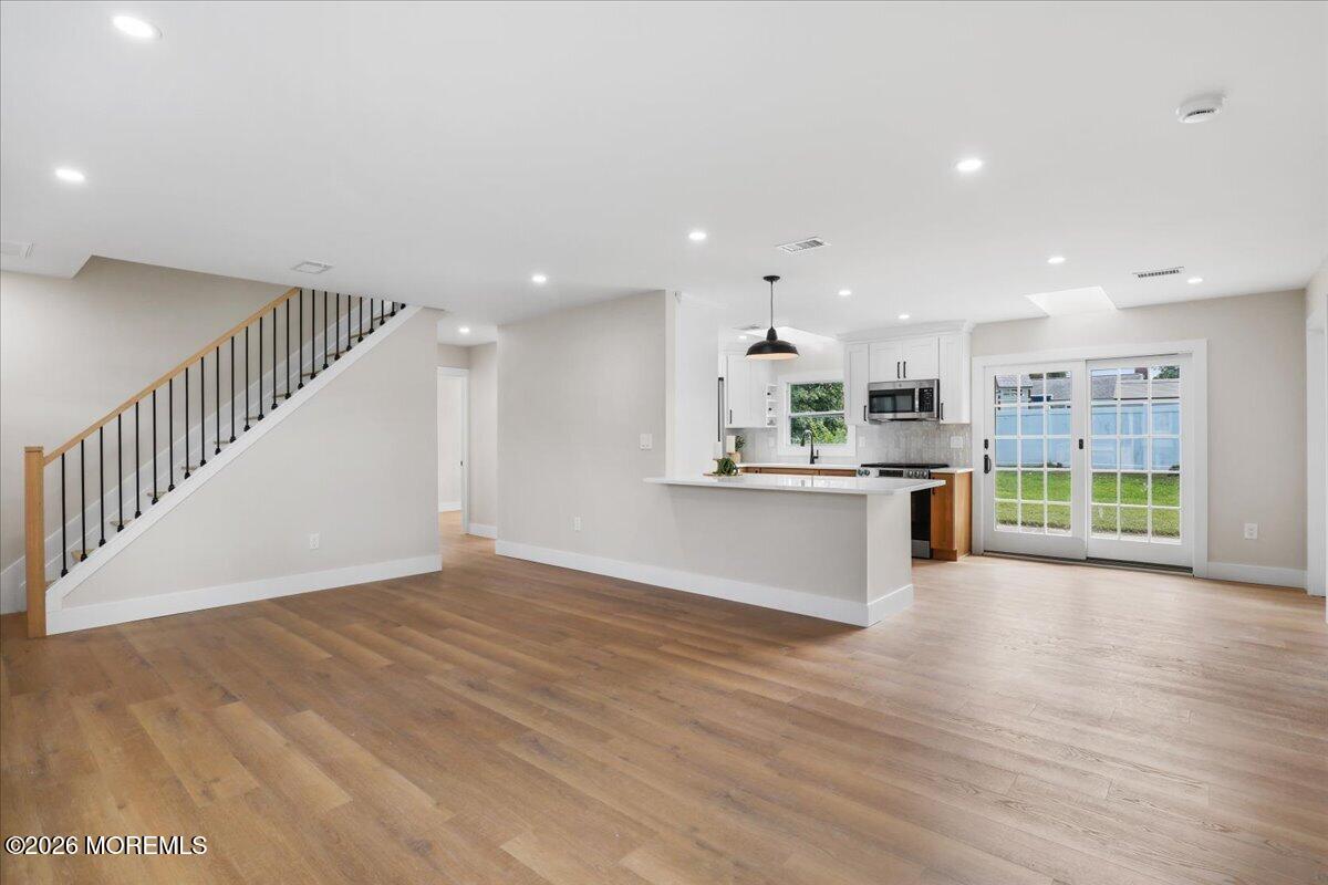 28 Fayette Lane Matawan NJ 07747
