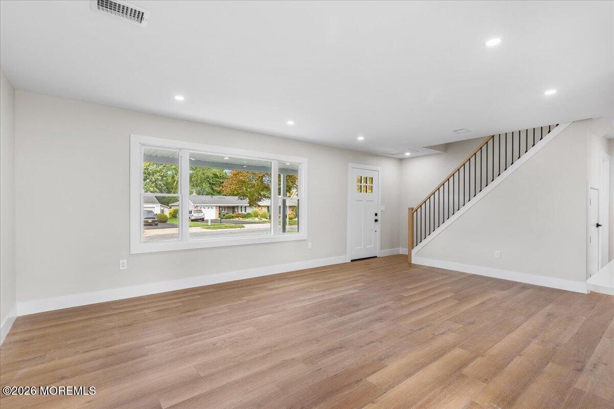 28 Fayette Lane Matawan NJ 07747
