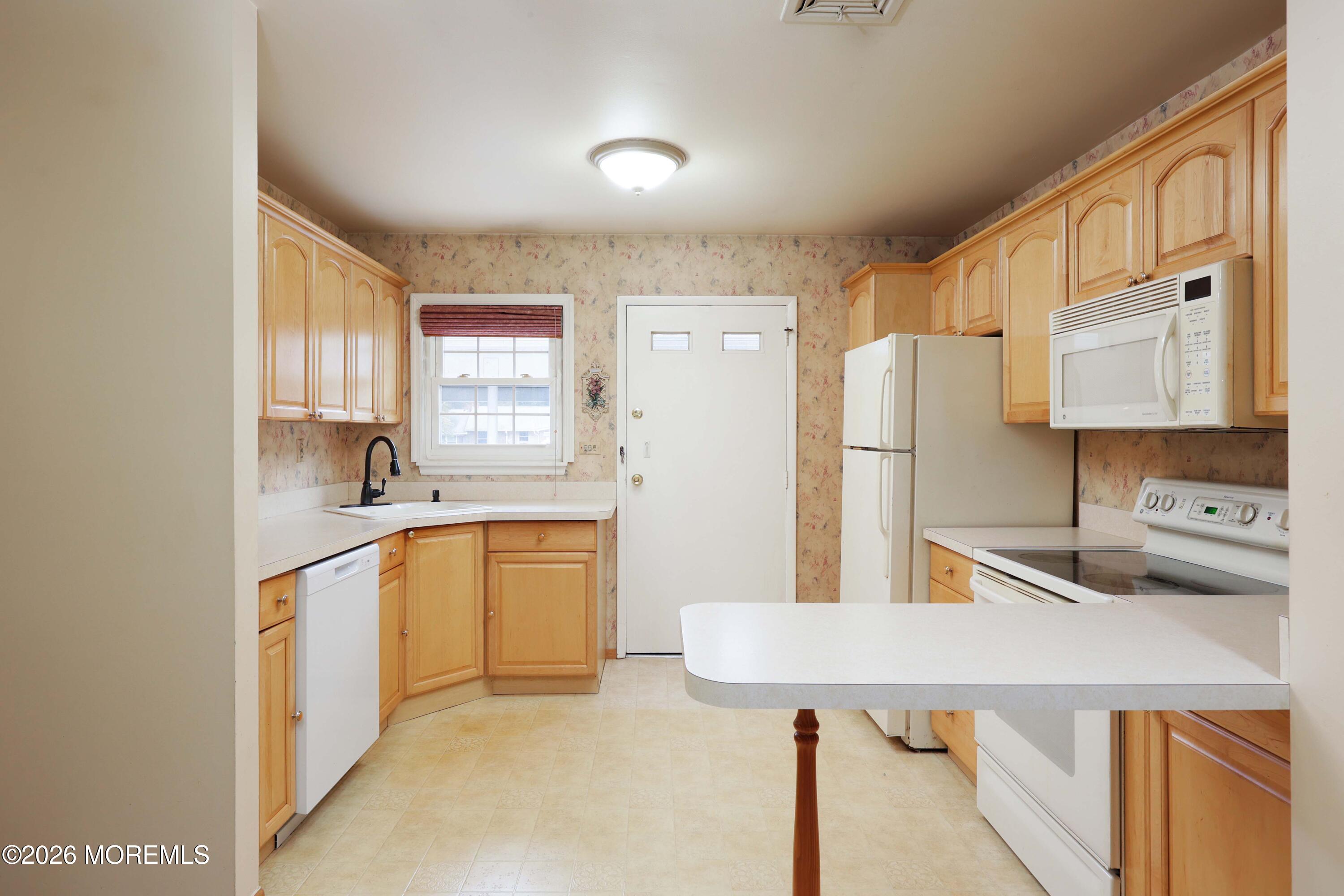 62C Buckingham Drive Lakewood NJ 08701