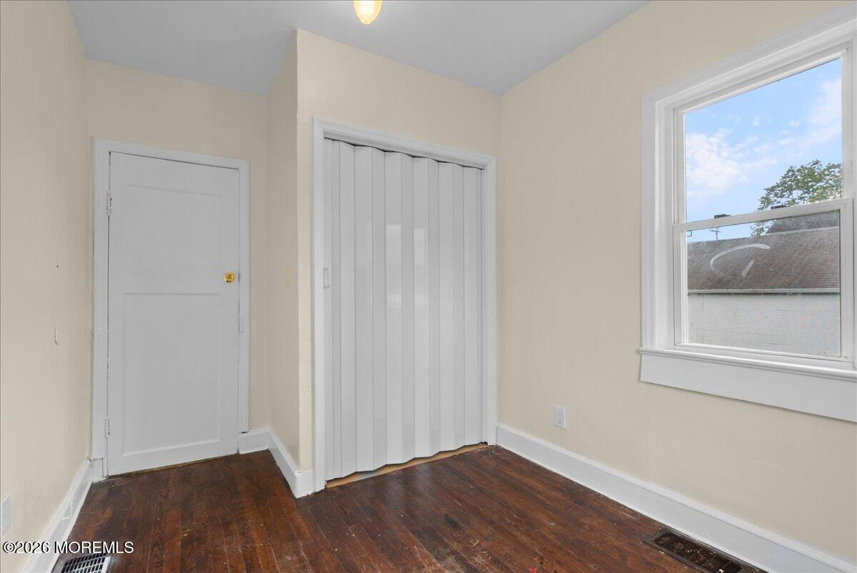76 Peach Street Tinton Falls NJ 07724