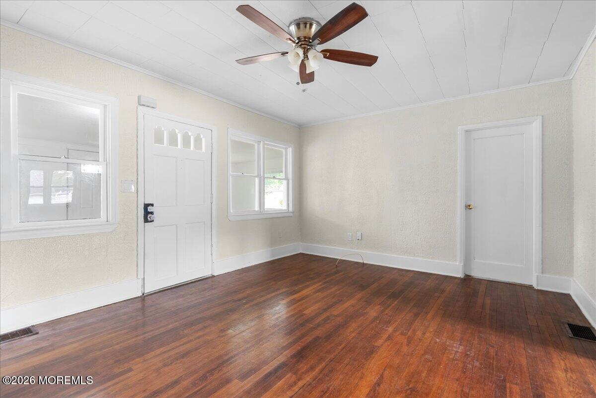 76 Peach Street Tinton Falls NJ 07724