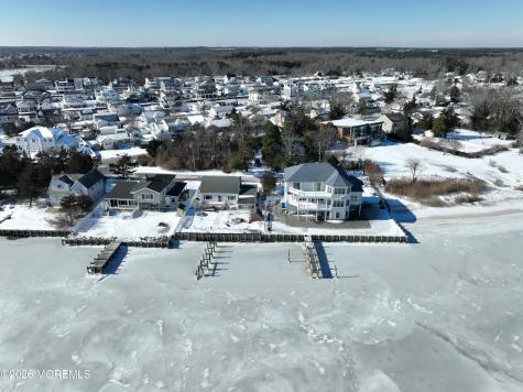 18 High Tide Drive Waretown NJ 08758