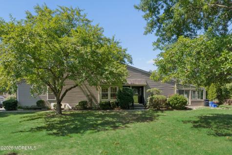 3 Surrey Court Monroe NJ 08831