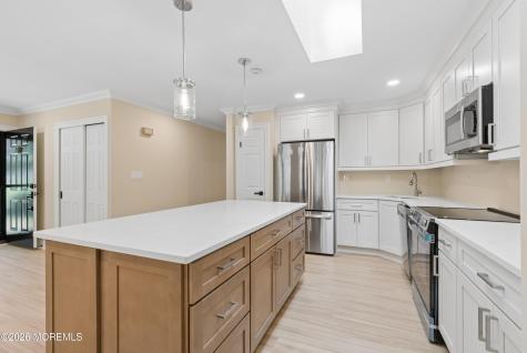 3 Surrey Court Monroe NJ 08831