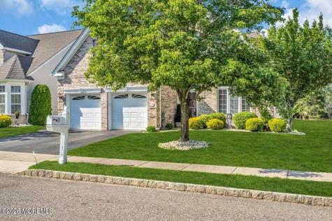 3 Plymouth Way Barnegat NJ 08005