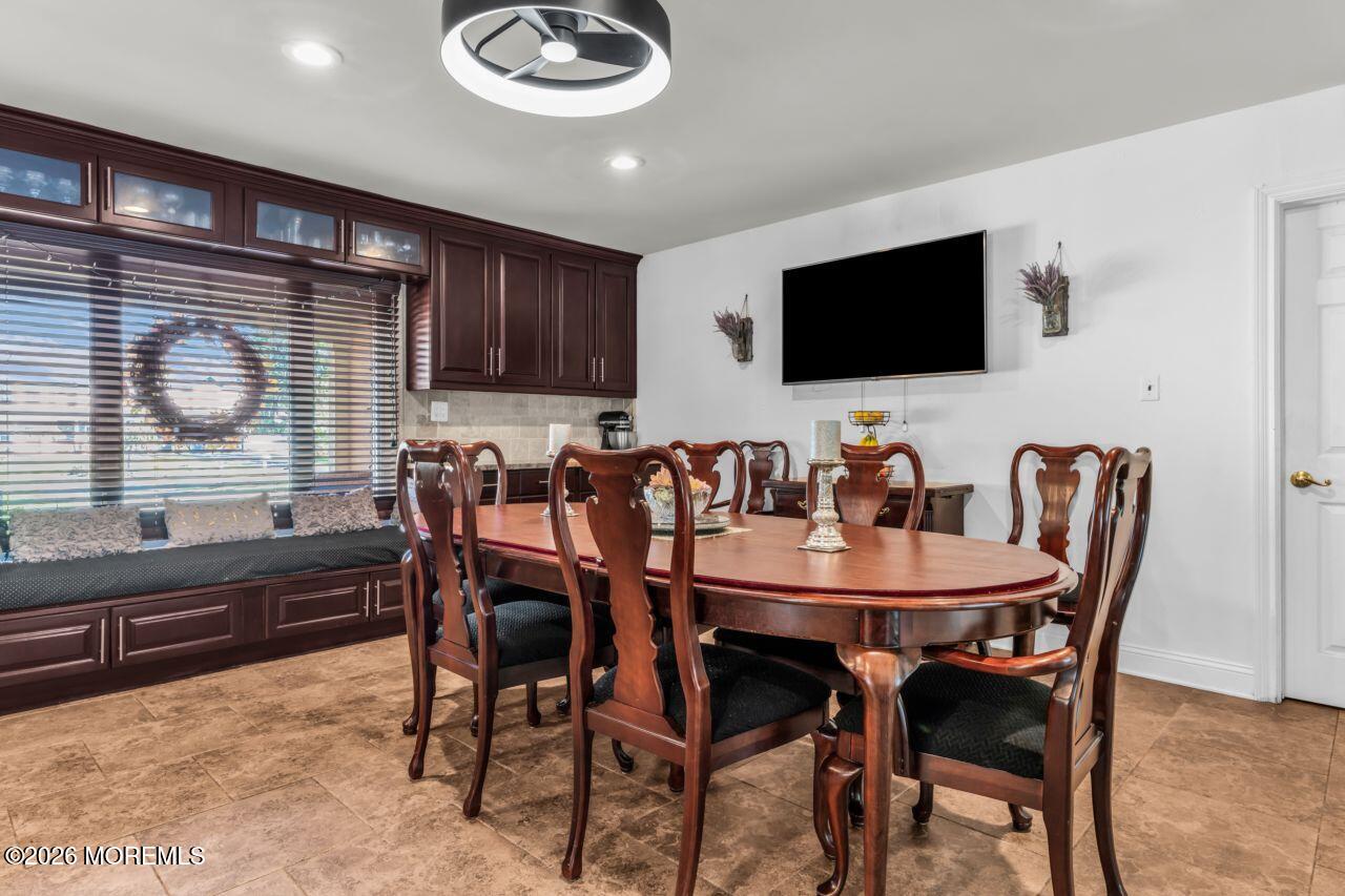 3 Woodford Lane Manalapan NJ 07726