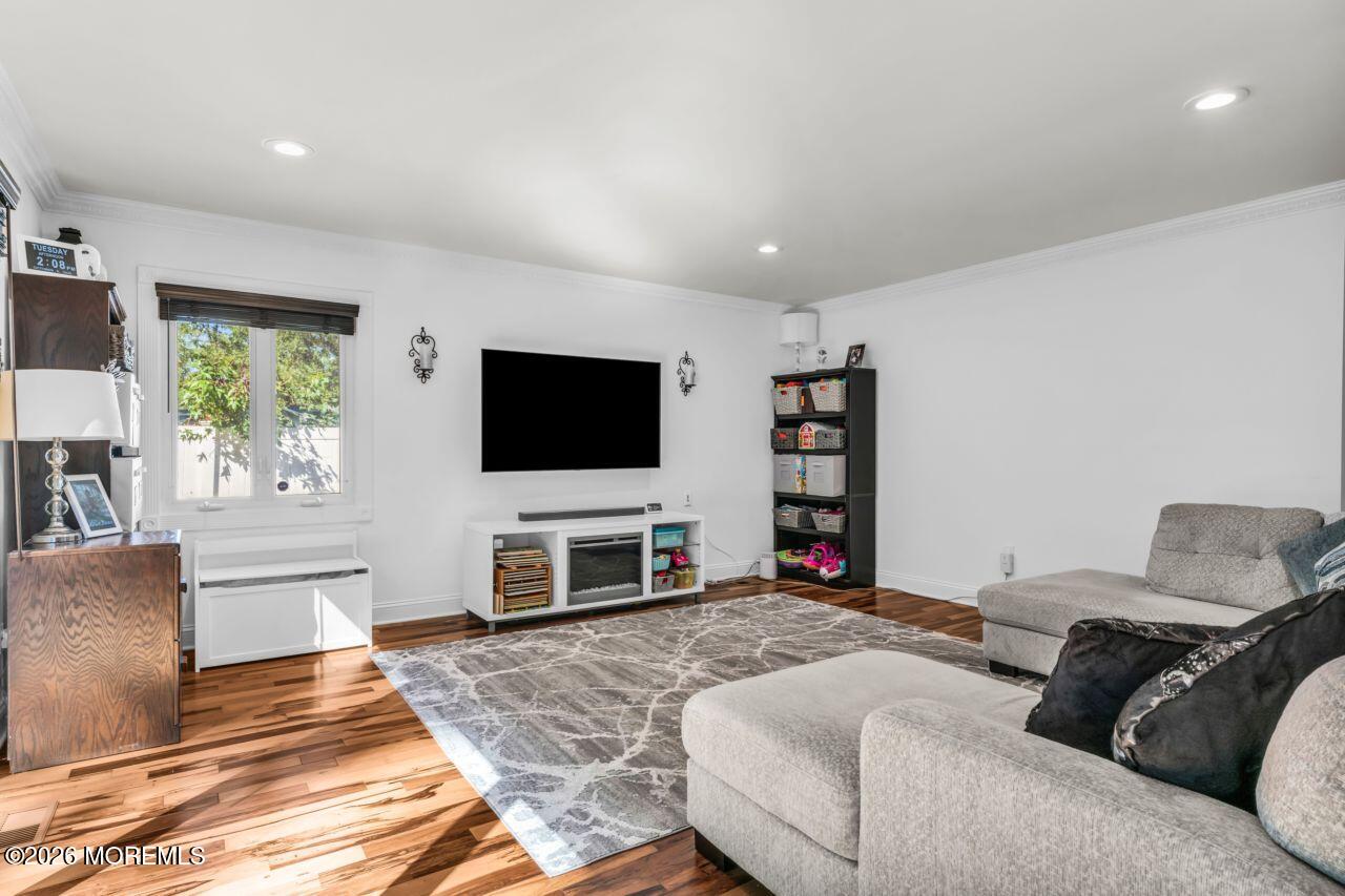 3 Woodford Lane Manalapan NJ 07726